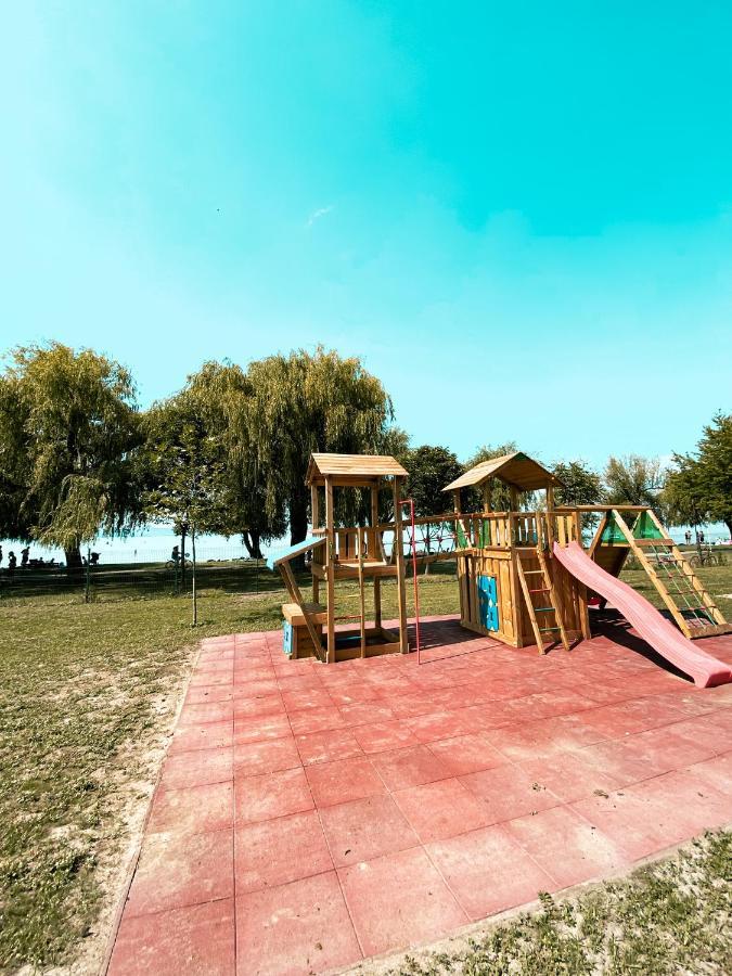 Marine Apartman By Bltn Siófok Eksteriør billede